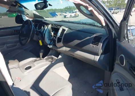 2011 Toyota Tacoma Double Cab Prerunner z USA, uszkodzony, nr VIN 5TFJU4GN7BX001027